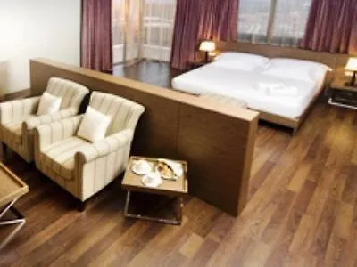 Ciudad De Lucena Отель 4*